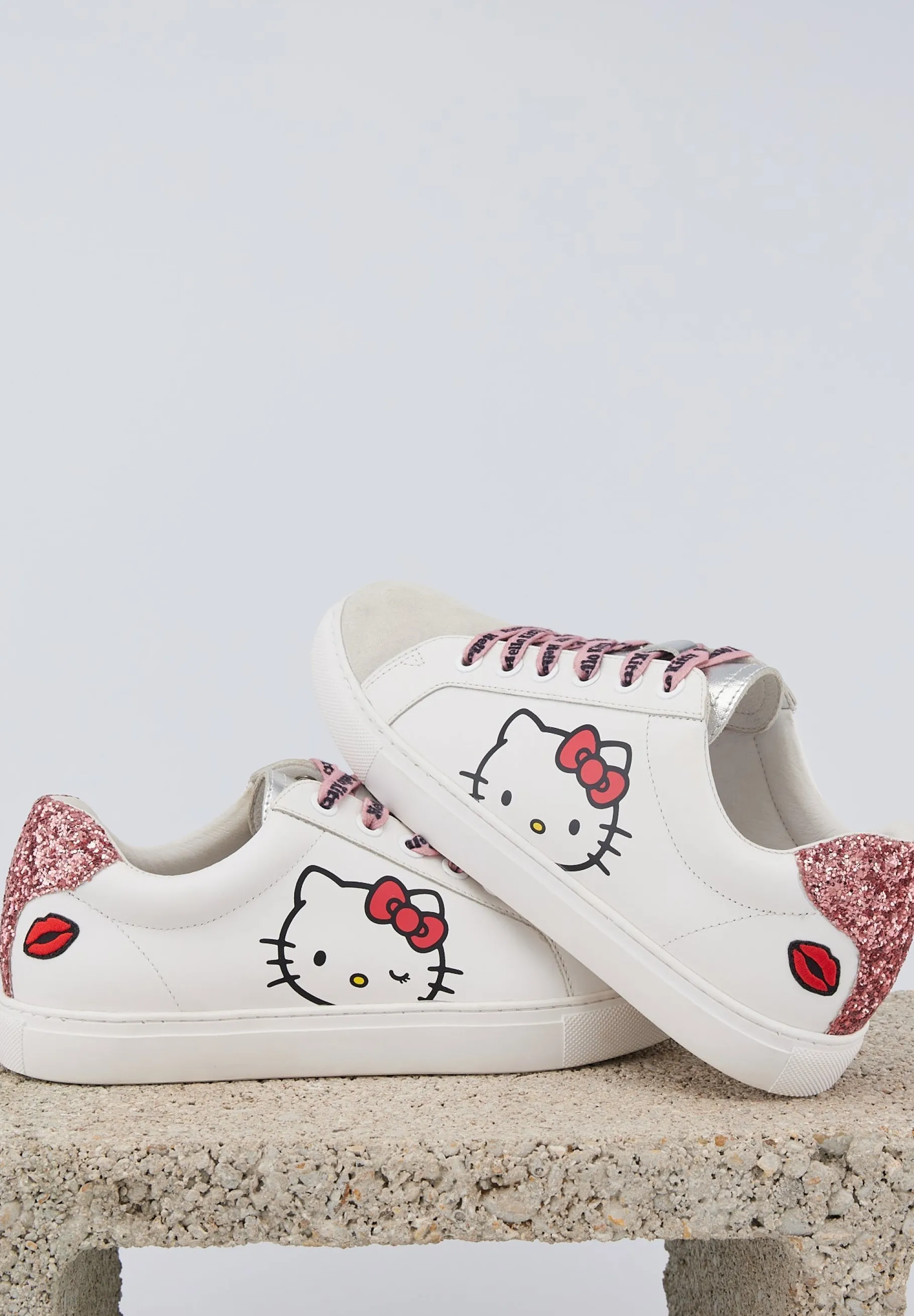 Bons Baisers Simone*Simone Hello Kitty-